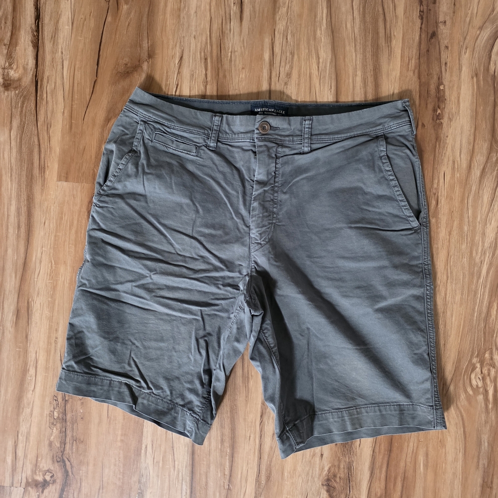Men's Gray Shorts